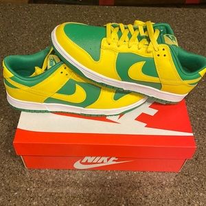 Brand new Nike dunk reverse Brazil